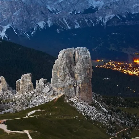 Casa Marmorata Cortina dʼAmpezzo
